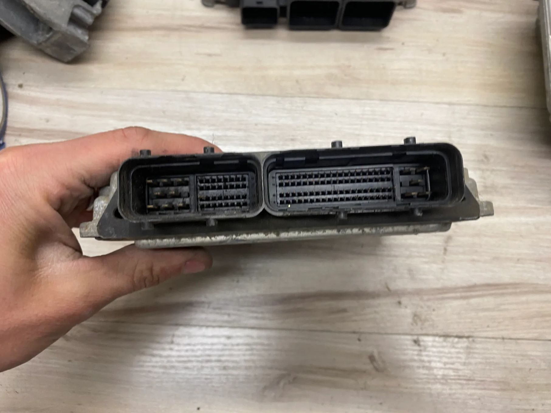MODUŁ STEROWNIK KOMPUTER SILNIKA ECU TOYOTA YARIS AURIS 0281015393 896610D490