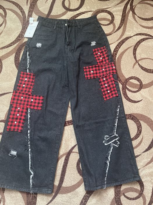 Новые джинсы в стиле панк
