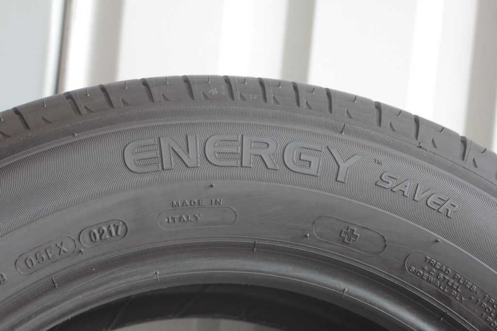 215/60/16 Michelin Energy Saver + 215/60 R16