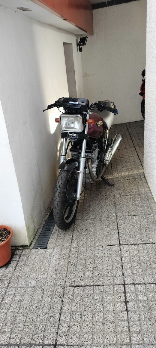 Yamaha   xs  400