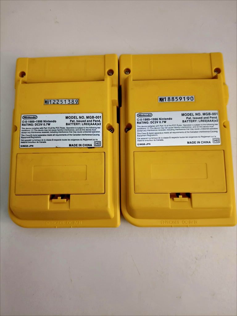 2x GameBoy Pocket