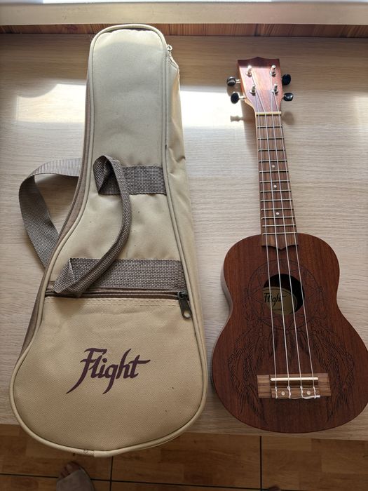 Гитара укулеле Flight