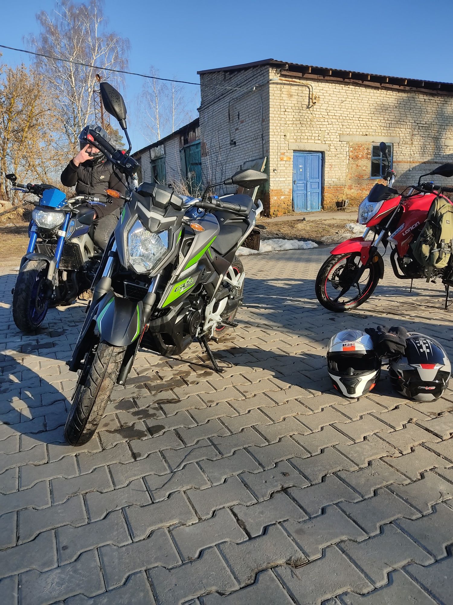 Мотоцикл Loncin cr4 250