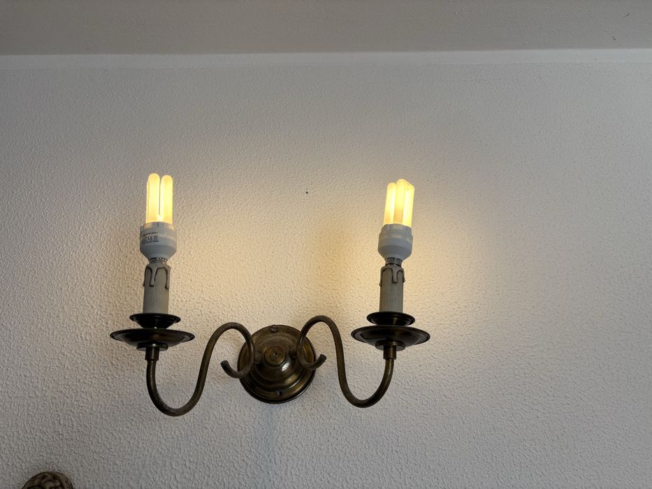 Espelho bengaleiro e lustres