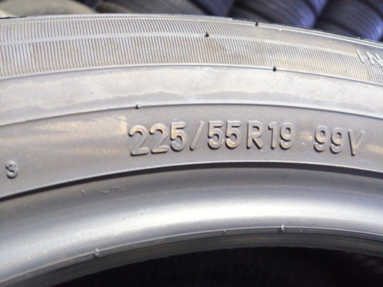 Pneus 225-55r19 Toyo como novos