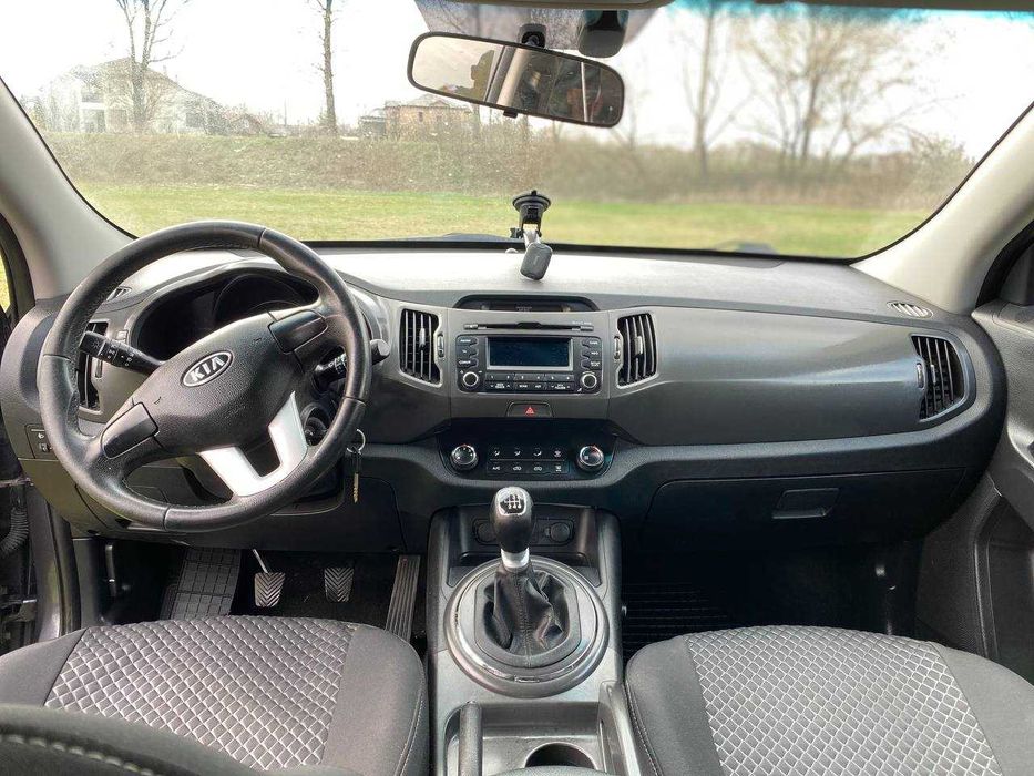 Продам автомобіль Кіа спортедж 2012р .в.