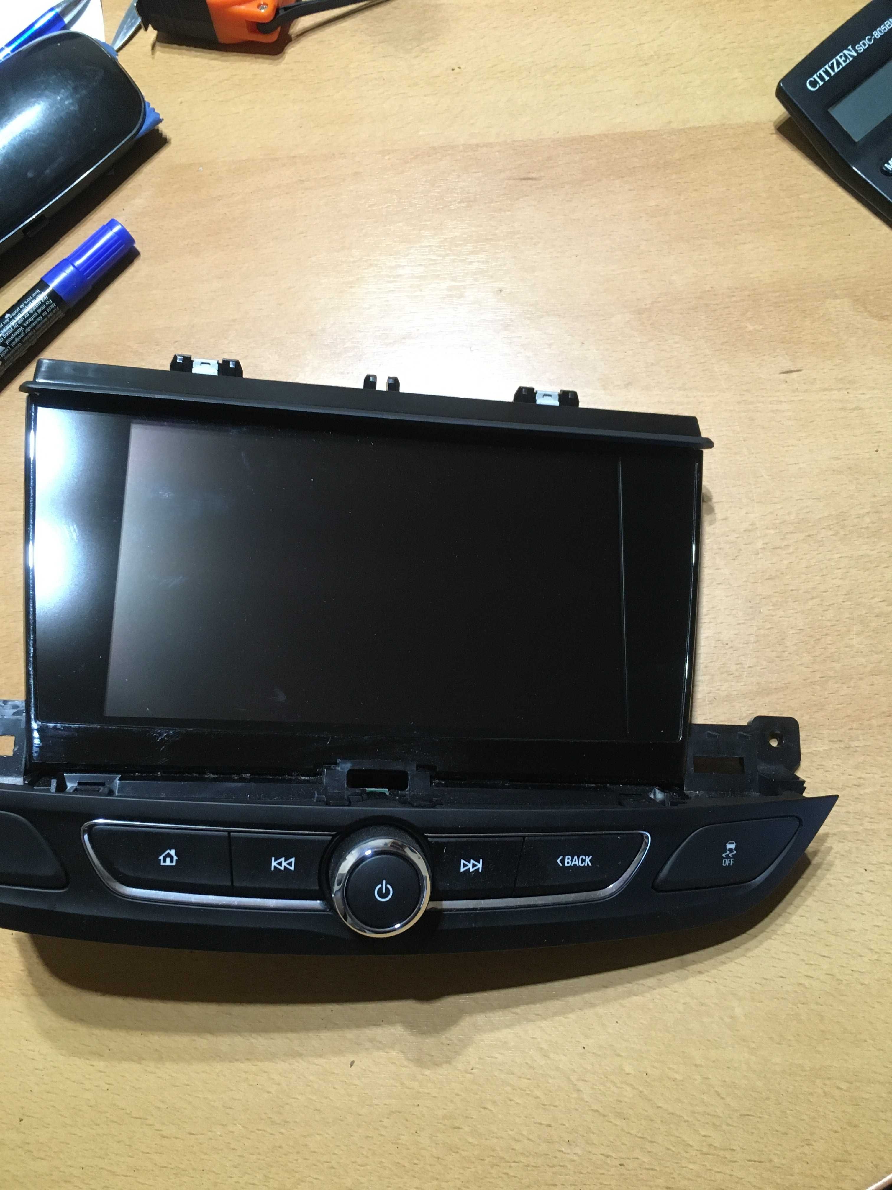 Opel Insignia B Ekran Monitor Wyświetlacz radia 100% sprawny