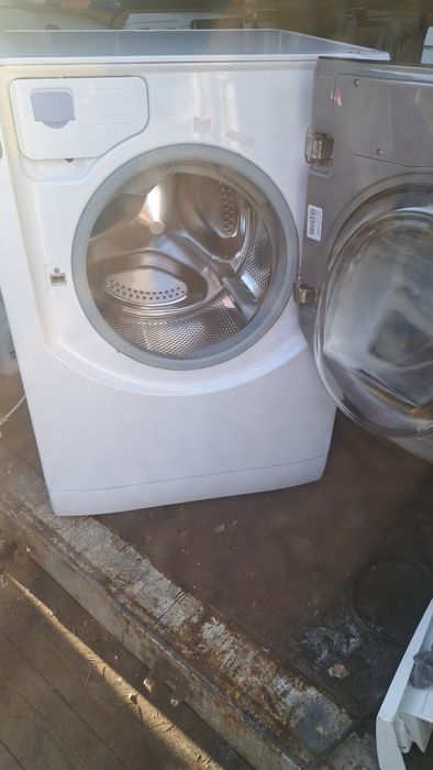 Sprzedam pralko suszarkę firmy Hotpoint