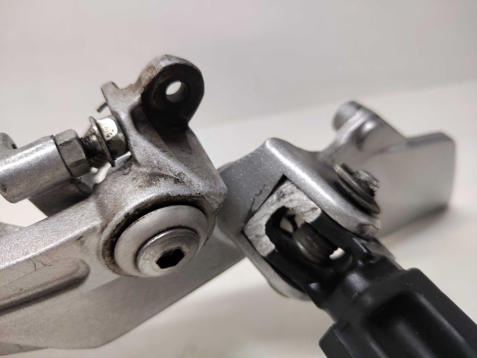 KTM DUKE 125 Set Podnóżek Prawy Kierowcy 11-16