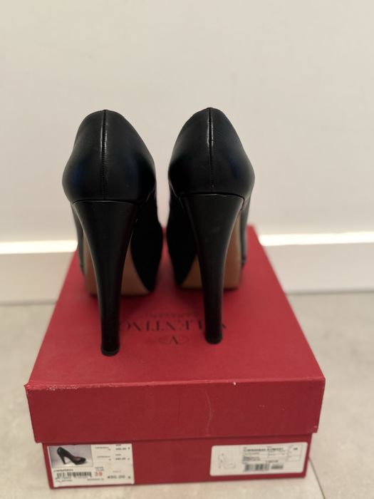 Valentino klasyczny model