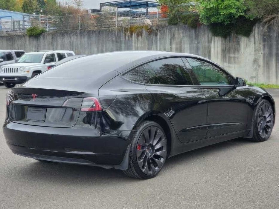 Tesla Model 3 Performance      2021