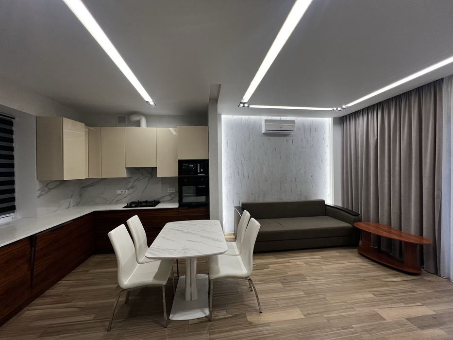 Здам котедж в центрі міста