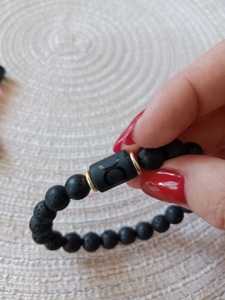 Kreatywna Bransoletka kamień Lawa, znaki zodiaky
Z Koralików  Czarnymi