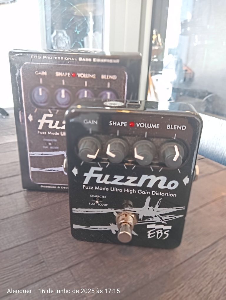 Pedal EBS FUZZ MO - FUZZ baixo