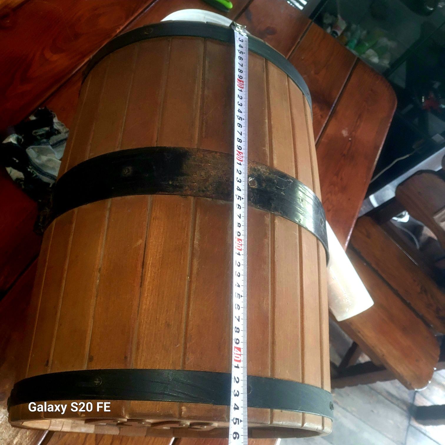 Бочка деревянная для продажу вина