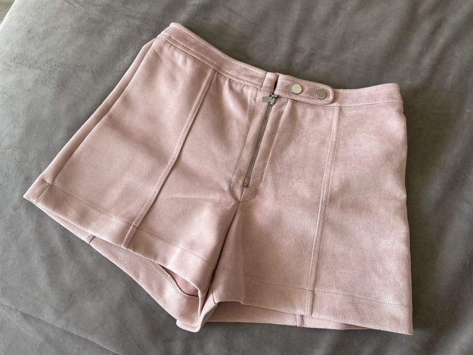 Beżowe szorty spodenki a la zamsz Bershka M 38