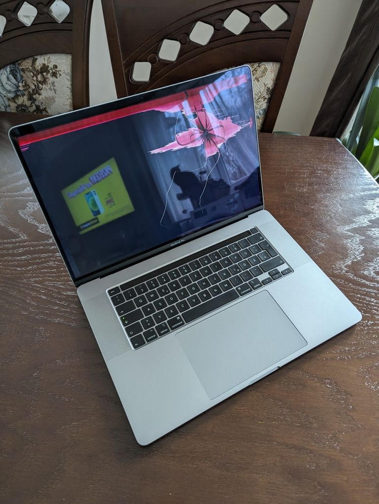 Laptop MacBook Pro 16 2019 A2141 16/512GB