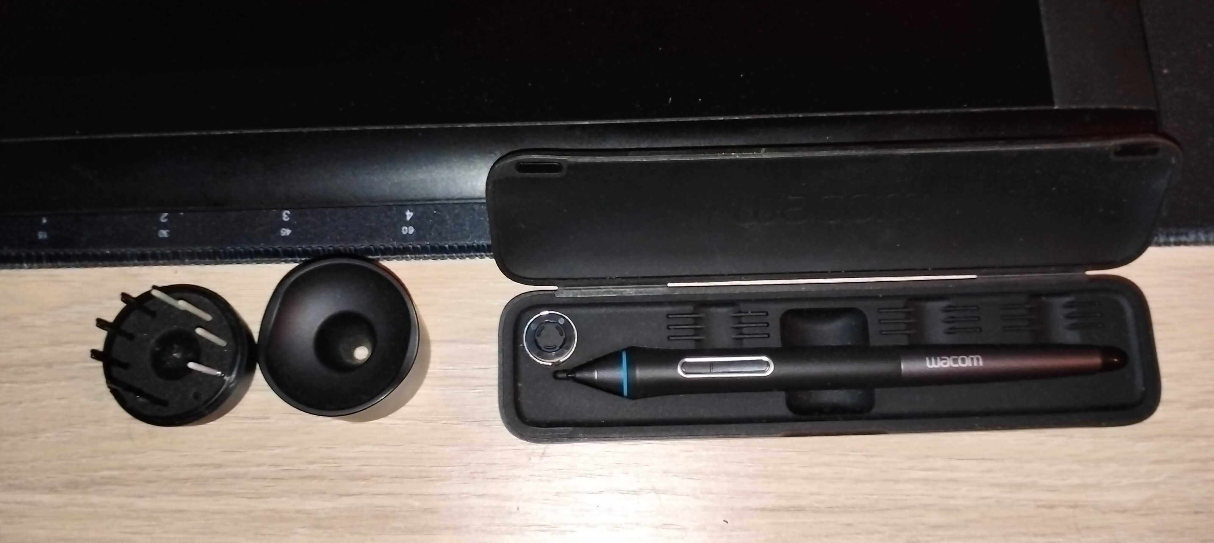 Tablet gráfica WACOM Cintiq 13 HD