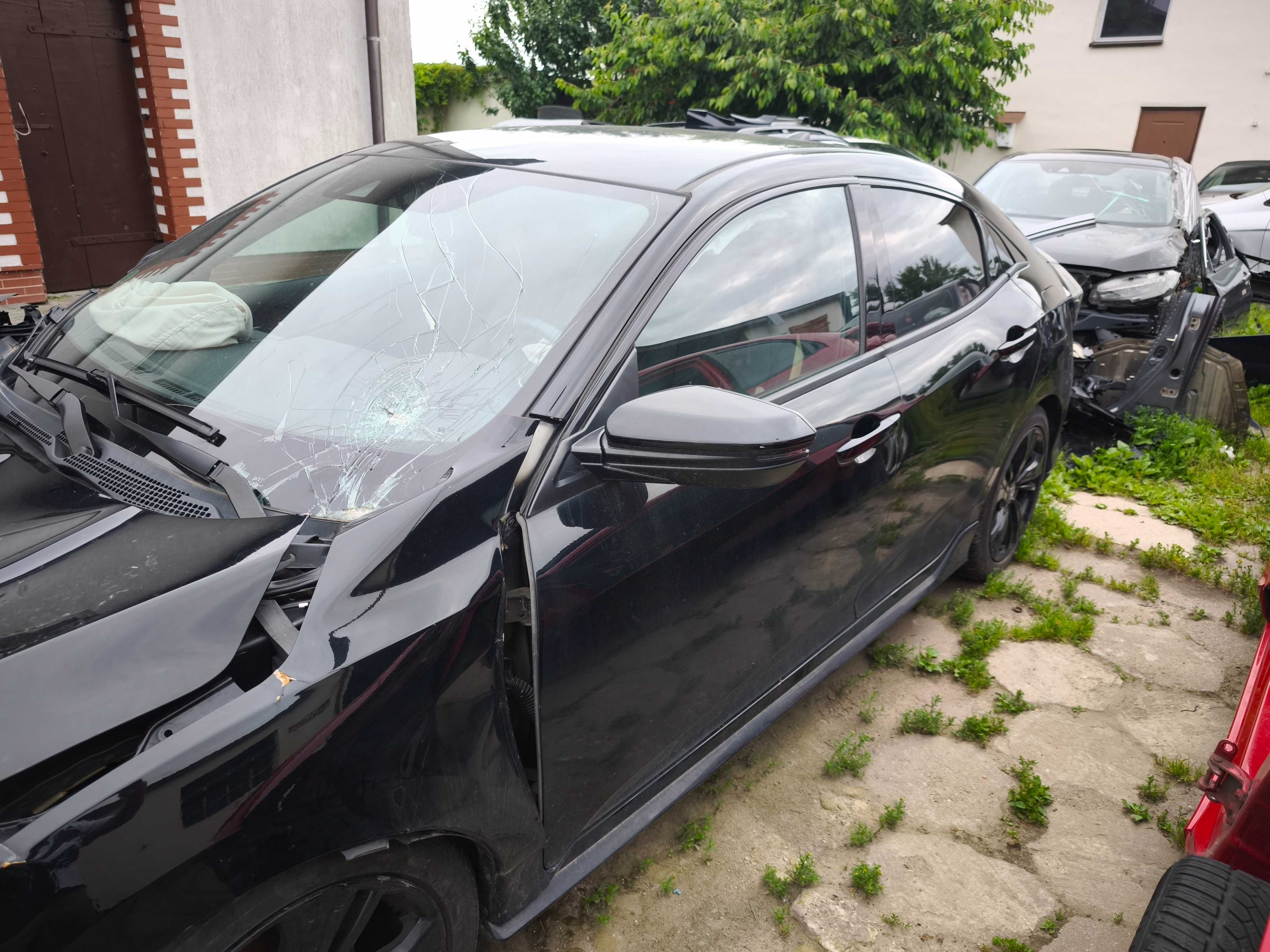 Honda Civic X NH731P drzwi BDB