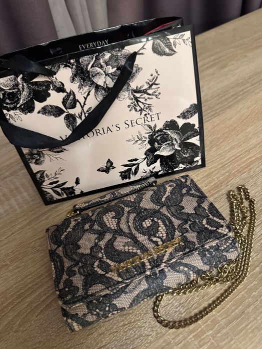 Сумочка-гаманець Victoria Secret