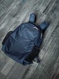 Топовий рюкзак Pacsafe 15 L для міста Deuter Osprey