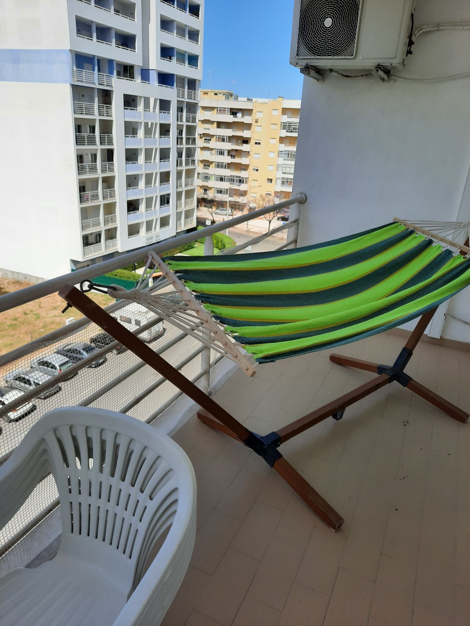 Apt T1 Portimão Aluga se até Abril