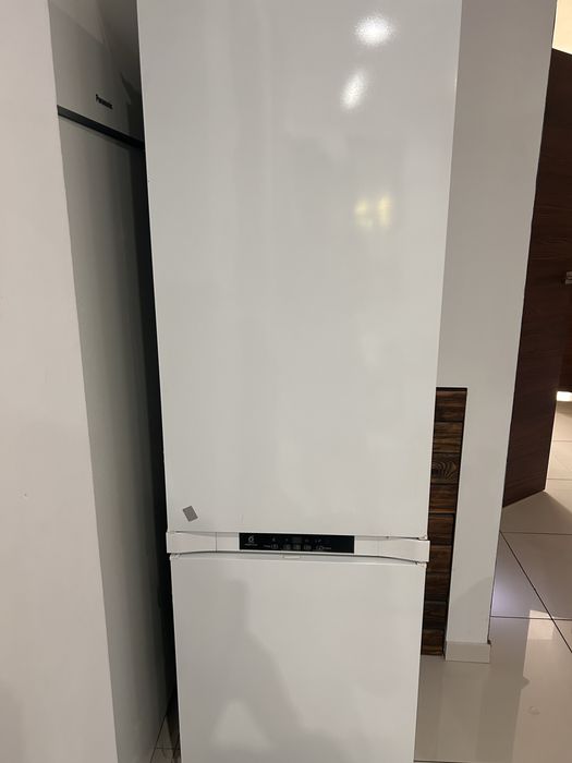 Lodówka Whirlpool - lodówka do zabudowy