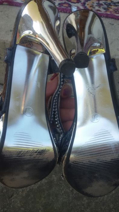 босоніжки в гарному стані