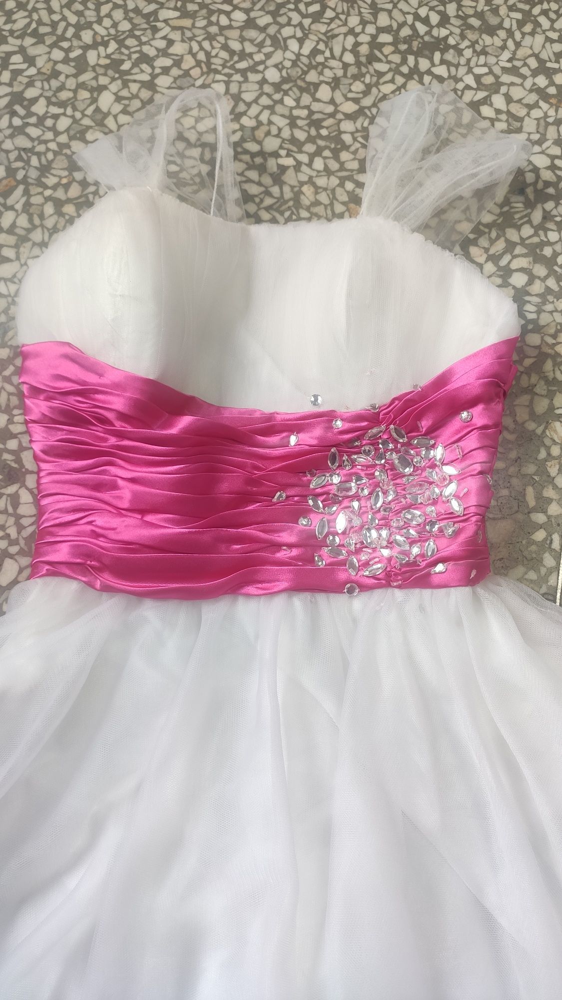 Sukieneczka rozmiar 146 cm
