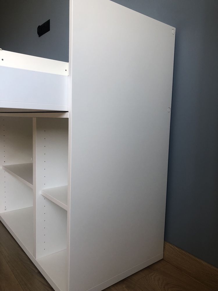 Przewijak, biurko dla przedszkolaka Ikea