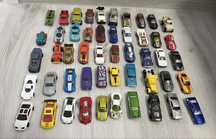 Zestaw ciekawych aut Hot Wheels - Ferrari