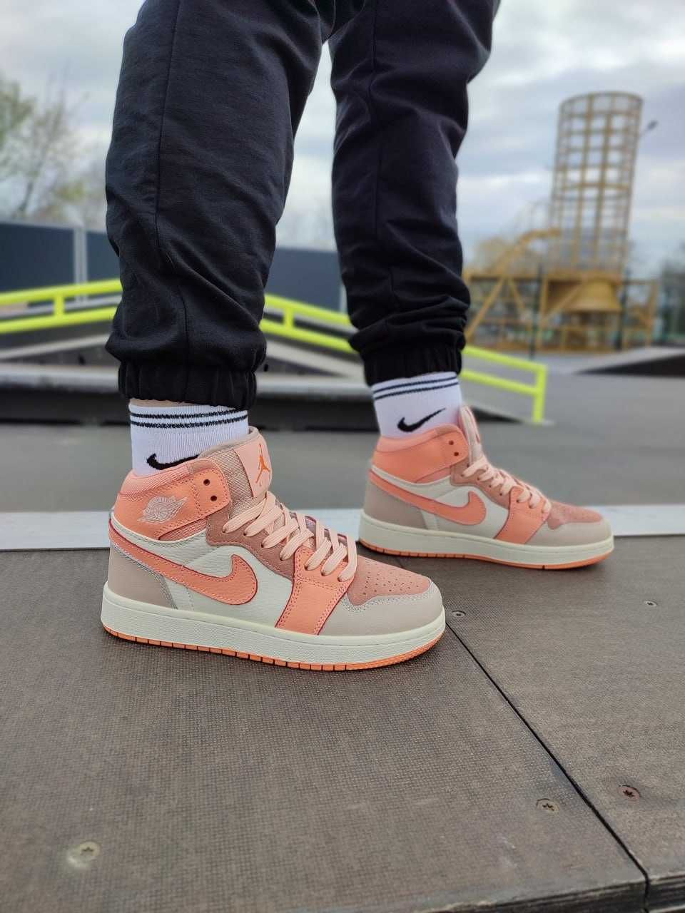 Buty damskie AJ 1 Mid Apricot Orange damskie sneakersy 36-41