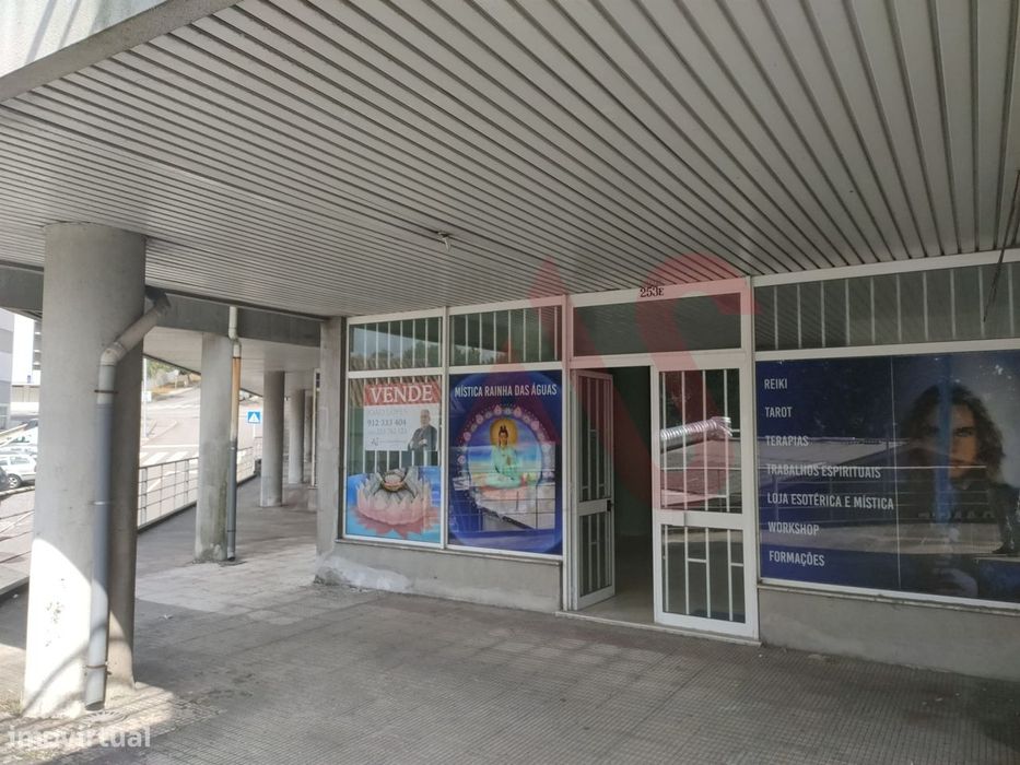Loja com 98 m² em Fermentões, Guimarães