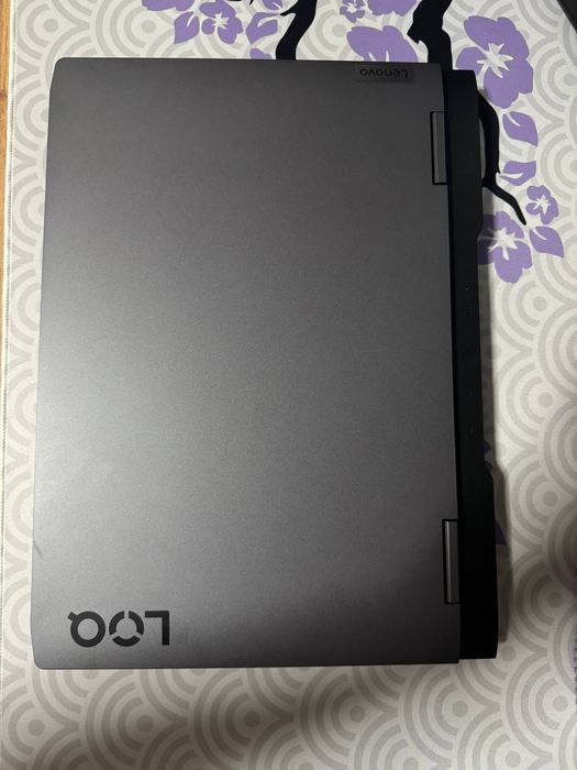 Ноутбук ігровий Lenovo LOQ 15IRH8 (82XV00SLRA) - заряжається по type-c