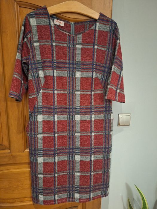 Sukienka roz. 42/44 Adika