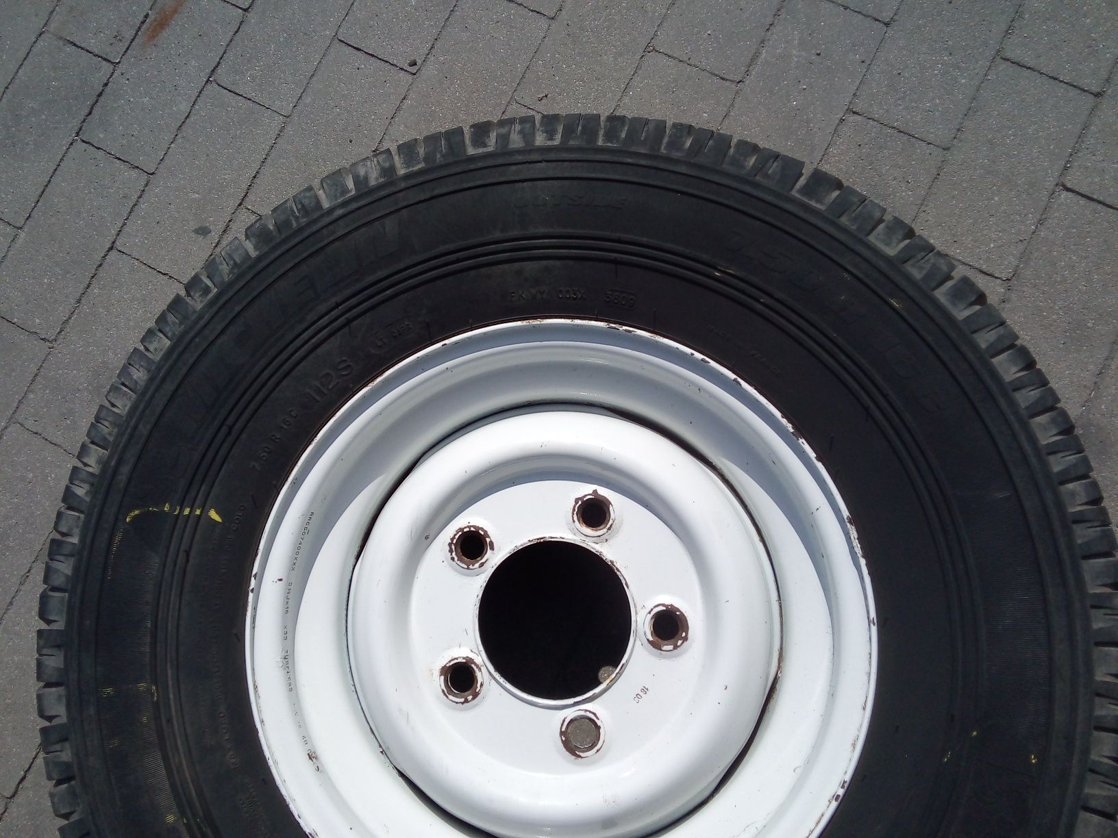 Koło Land Rover Defender 7.50R16C MICHELIN Latitude 5x165 ET33 5.5J16