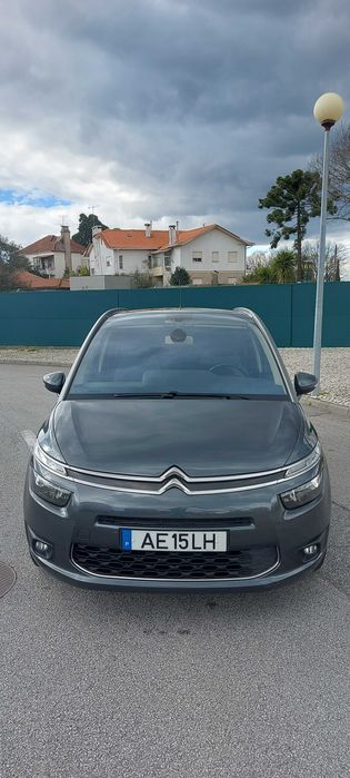Gran Picasso 2015. Carro de família, super conservado e econômico.