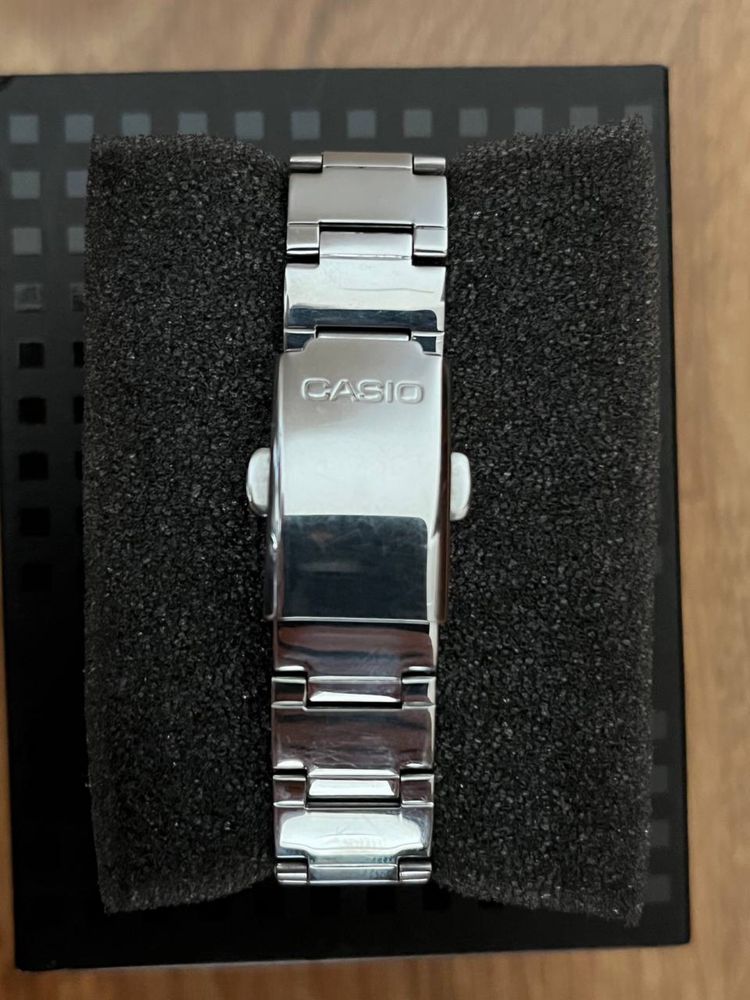 Casio LTP-2069D-7A2