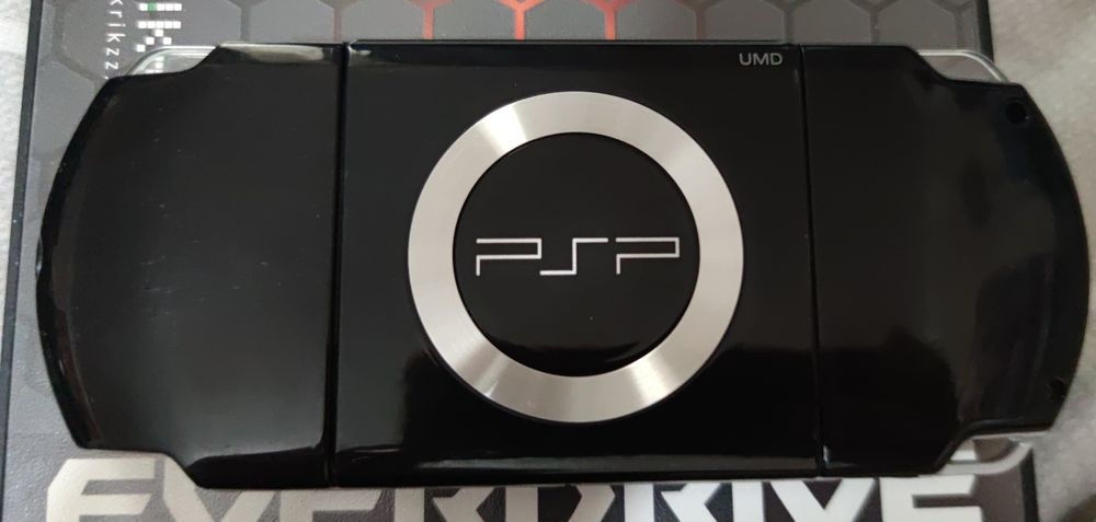 Sony PSP 2000 состояние супер .
