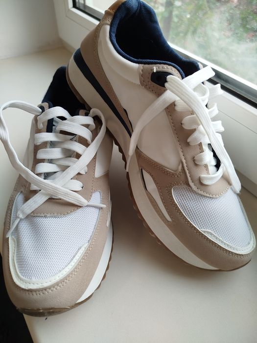 Кросівки чоловічі демісезонні р.42-43