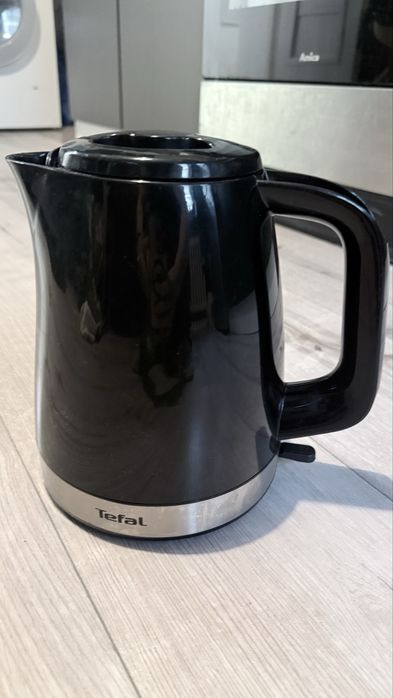 Czajnik Tefal.