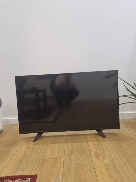 Televizor  LG LCD - LED 43LH500T