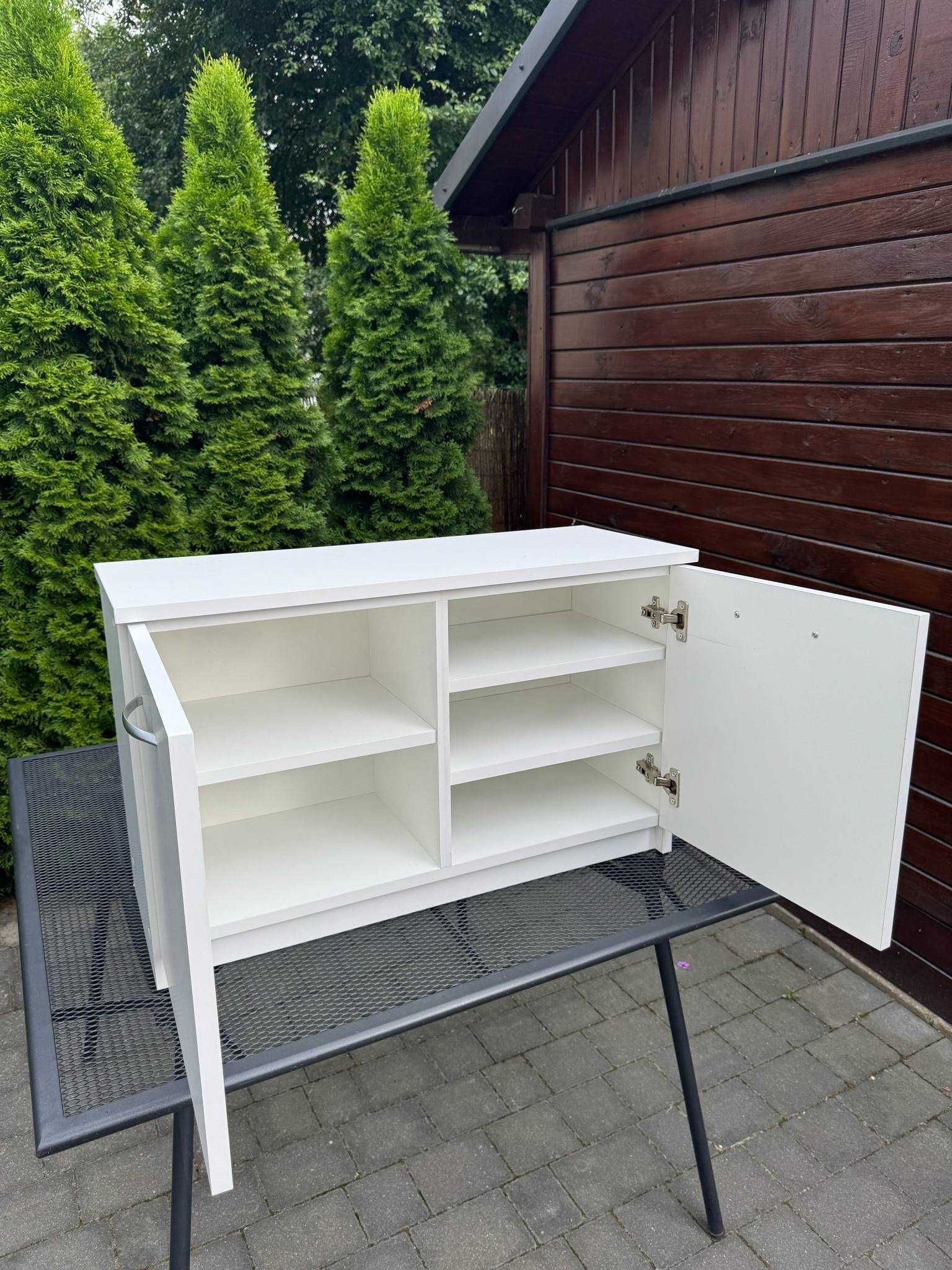Biała szafka na buty