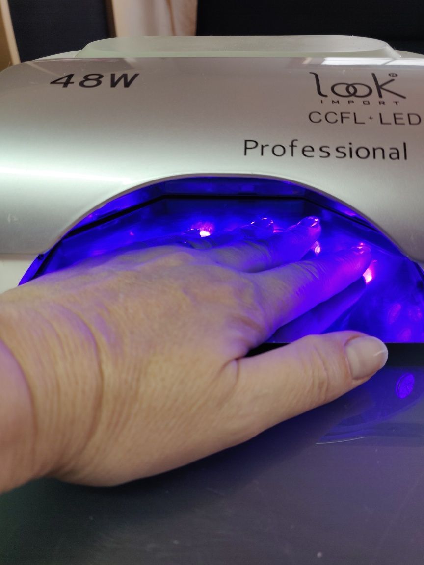 Catalisador Led para unhas