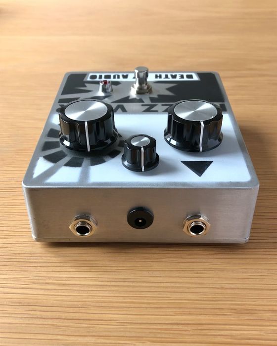 Death By Audio Fuzz War