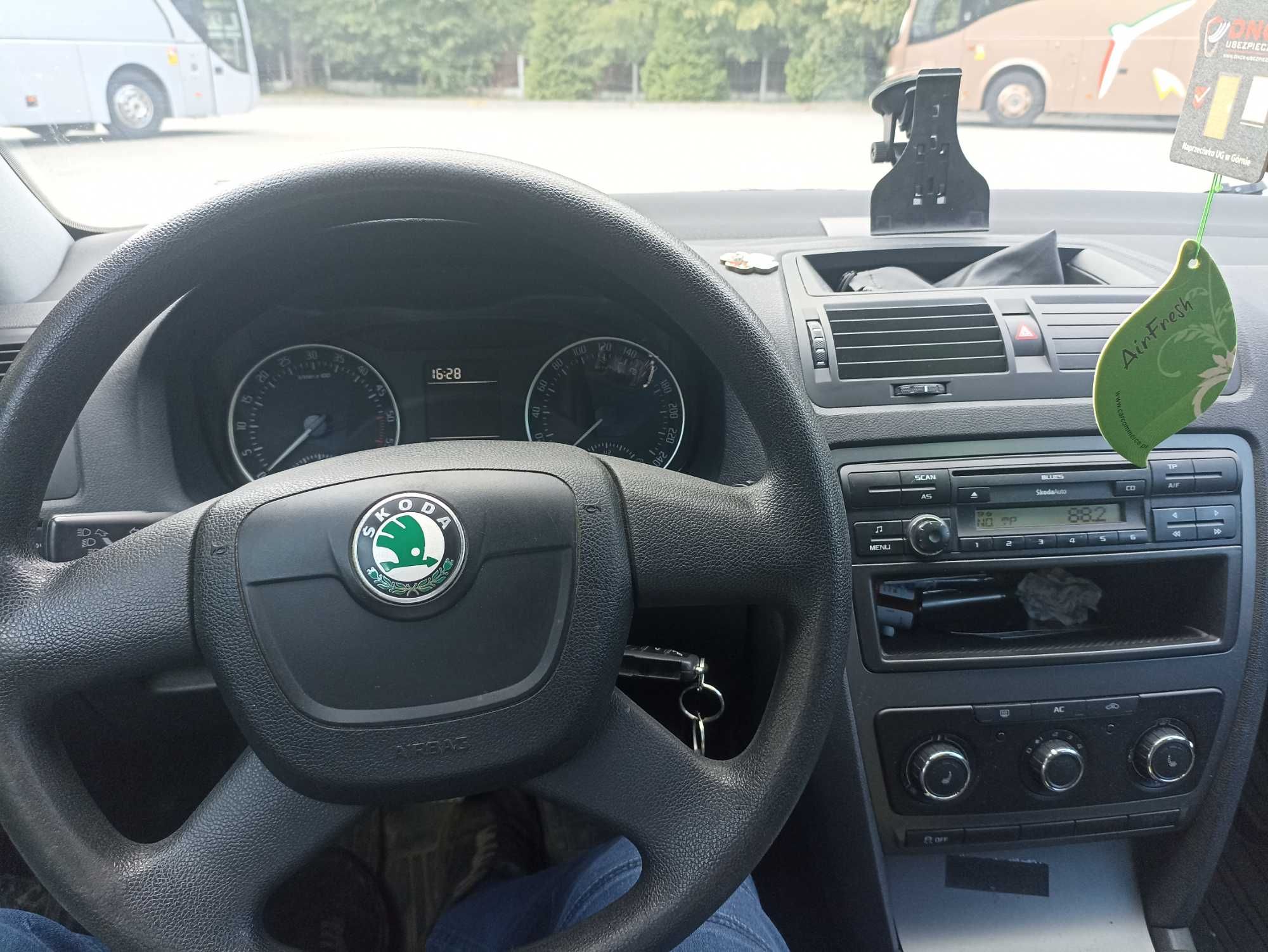 Skoda Octavia II 1.6 garażowana