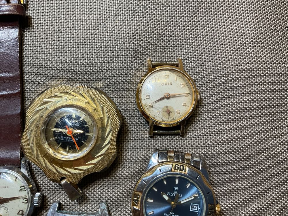 Lote de cinco relogios de senhora, Festina, Oris, etc