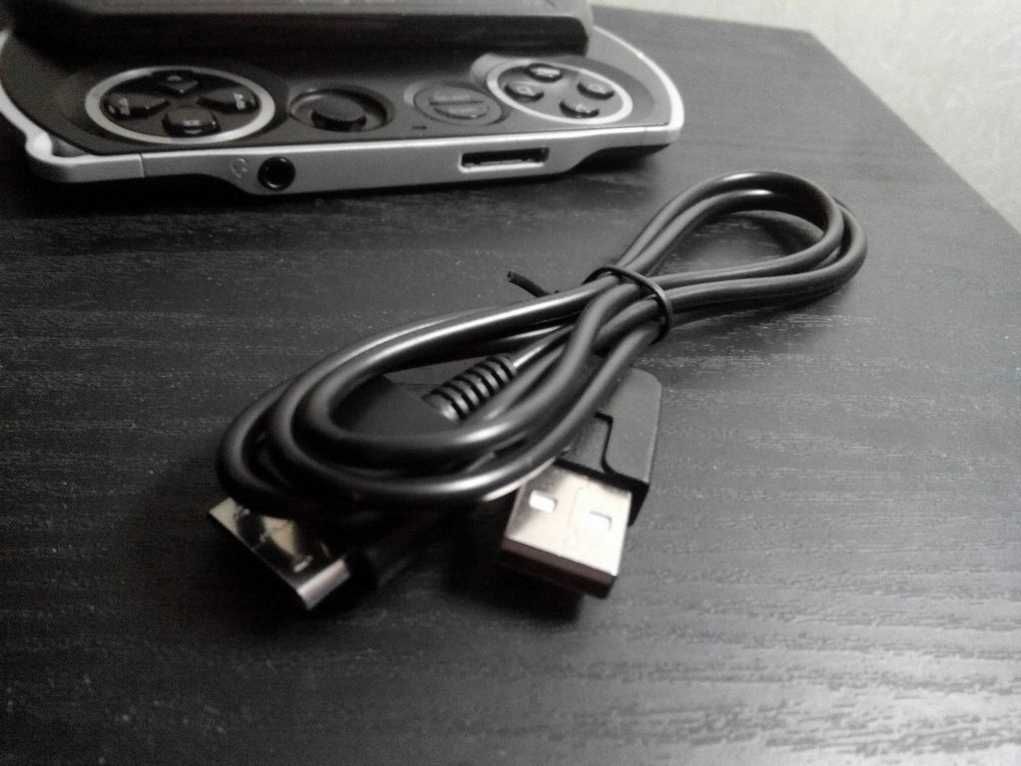 Зарядное USB кабель PSP Go N1000