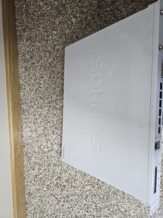 UTM Sophos XG210 Firewall