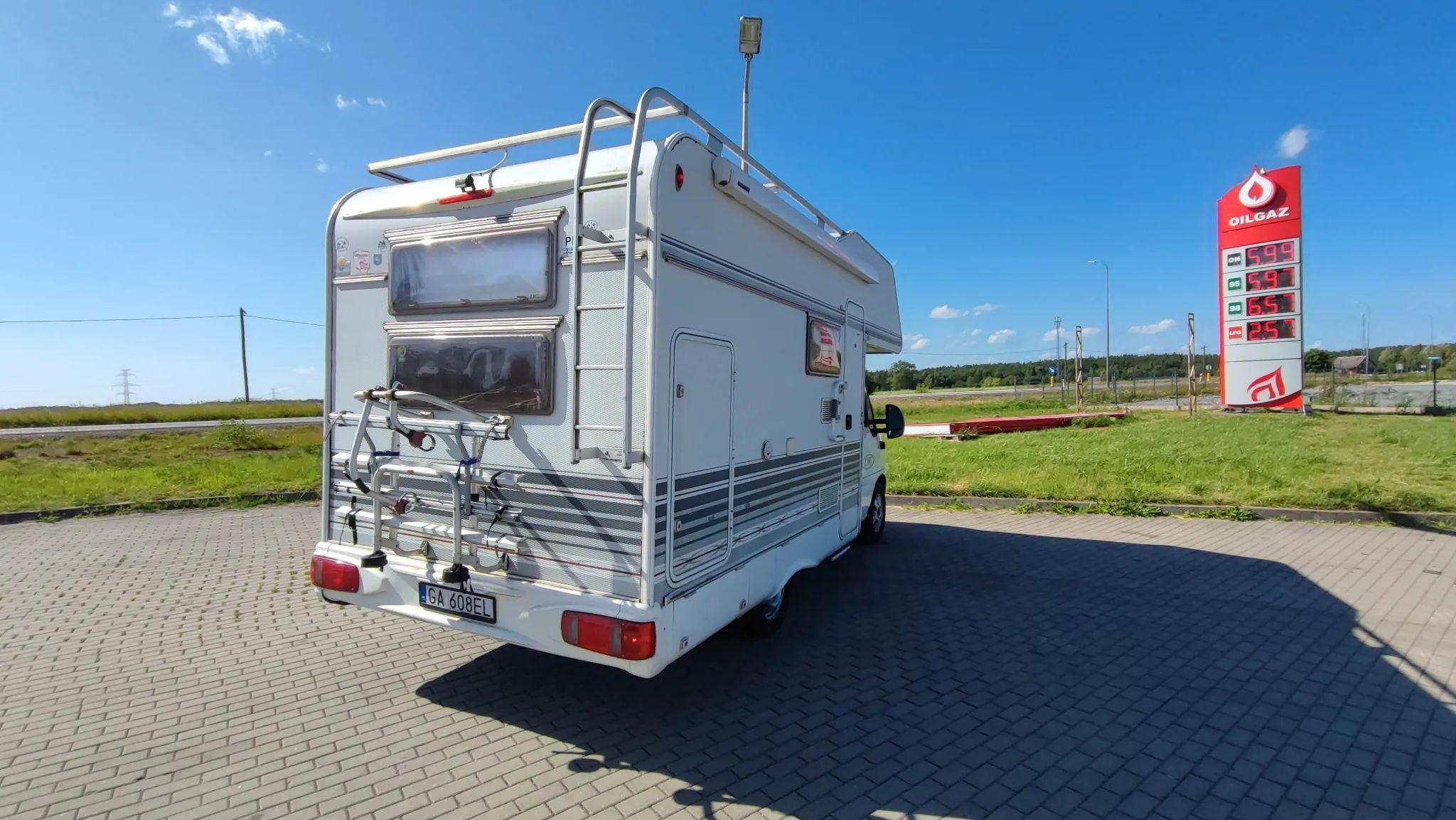 Fiat Ducato  Fiat Ducato. Sprzedam Kampera w zabudowie LMC